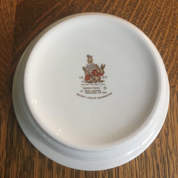 Royal Doulton 1984 Vintage Bunnykins Bowl - Picture 4 of 4